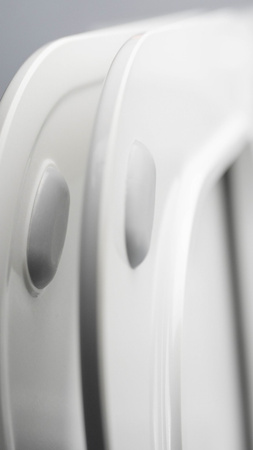 Miska WC wisząca ceramiczna Deante Hiacynt New biała miska bezkołnierzowa ułatwiająca utrzymanie czystości i higieny deska wolnoopadająca