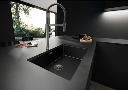 Bateria kuchenna Blanco Culina-S II satin platinum bateria z praktyczną wyciąganą wylewką elegancki design minimalistyczne wykończenie