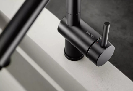 Bateria kuchenna Blanco Linus-S czarny mat bateria z praktyczną wyciąganą wylewką elegancki design minimalistyczne wykończenie