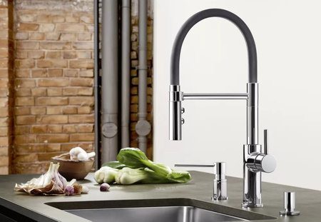 Bateria kuchenna Blanco Catris-S Flexo chromowana nowoczesna bateria do zlewu z elastyczną wyciąganą wylewką profesjonalny wygląd