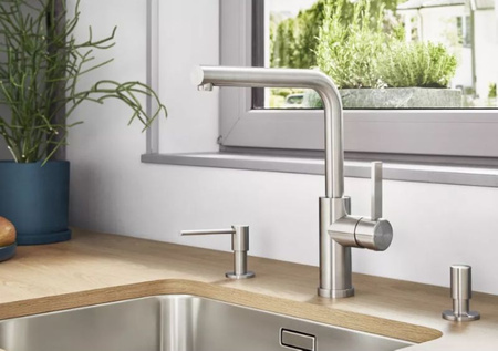 Bateria kuchenna Blanco Lanora-F stal szczotkowana przystosowana do montażu przy oknie
