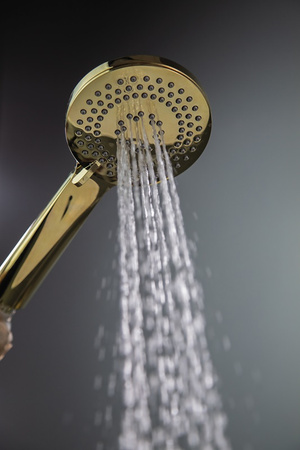 Słuchawka prysznicowa Deante Arnika złota 3-funkcyjna słuchawka natryskowa z systemem Anti-calc innowacyjna powłoka PVD